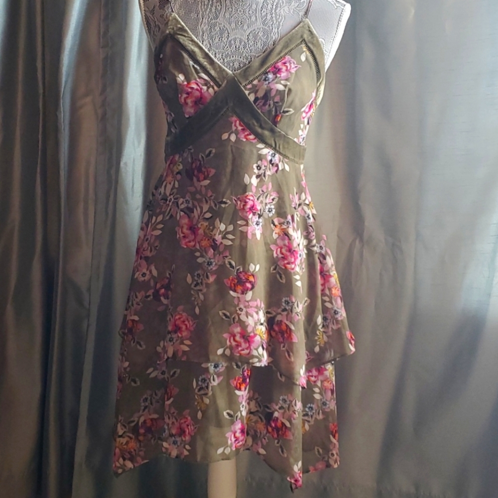 White House Black Market Sundress